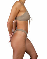 Adjustable Side Strap Bottom