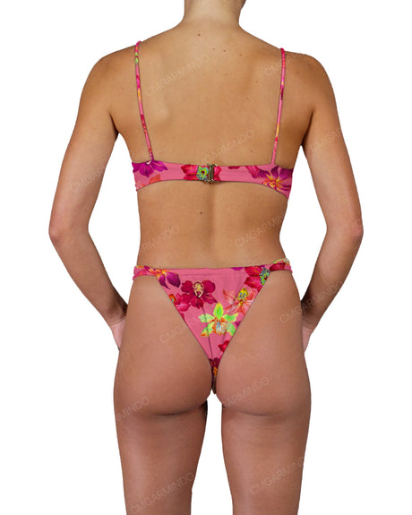 Adjustable Side Strap Bottom